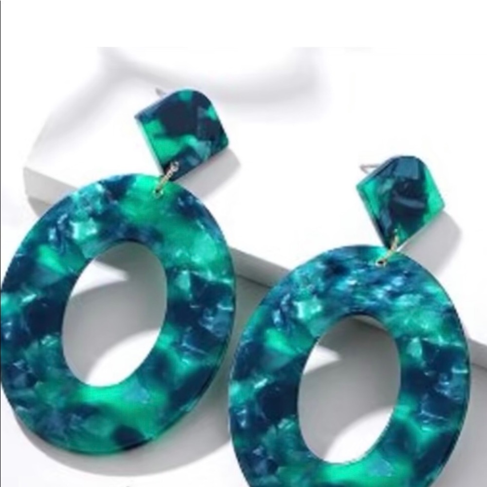 {🥳x3HP}•Blue|Green Vibrant Acrylic Drop Earrings• - Picture 2 of 6